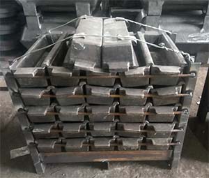 Vad är skillnaden mellan primärt och sekundärt aluminium?